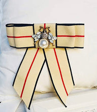Load image into Gallery viewer, Bee Merry Ribbon Brooch