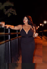 Load image into Gallery viewer, Mi Amour Black Gown
