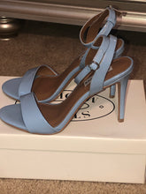 Load image into Gallery viewer, Steve Madden Sky Blue Sandals - US 9.0