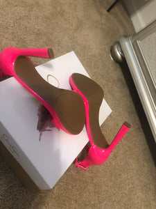 Steve Madden Neon Sandals - US 8.5